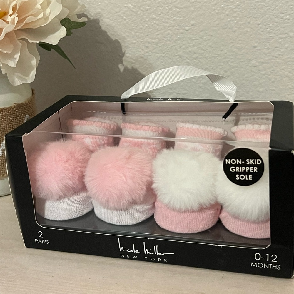 Nicole Miller Baby 2 Pair Sock Set Pink — Pom Poms Non Skid 0-12 Months